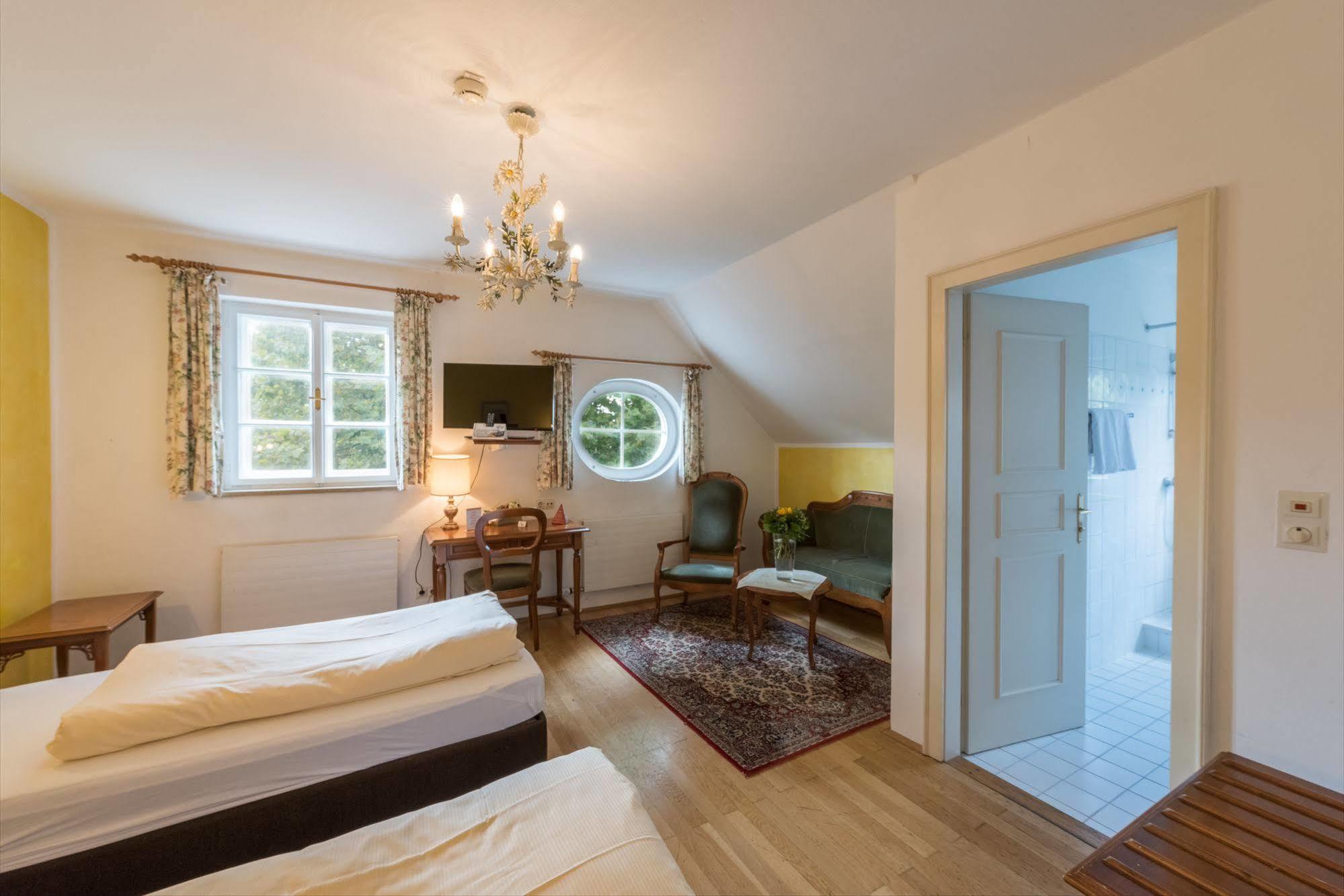 Gasthof Braeuwirt Bergheim Kültér fotó